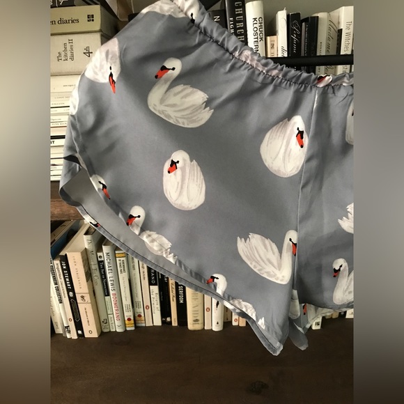 NWOT Shady Lady Grey Swan Camisole Top (S)  and Short (M) Sleep - Lounge Set S/M - Picture 13 of 16